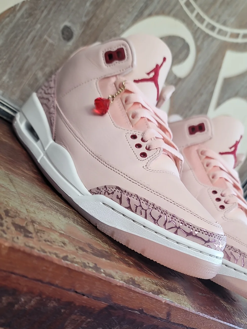 Jordan smooth light